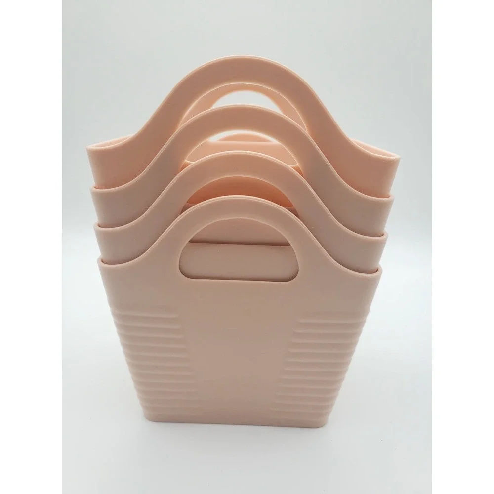 Cute set of containers